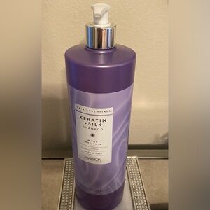 Harbor.  Keratin + Silk Shampoo - Mega Moisture . 33.8 OZ. NWT. Made in Italy.